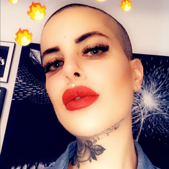 Meet your Posher, Ambre - Picture 1 of 1